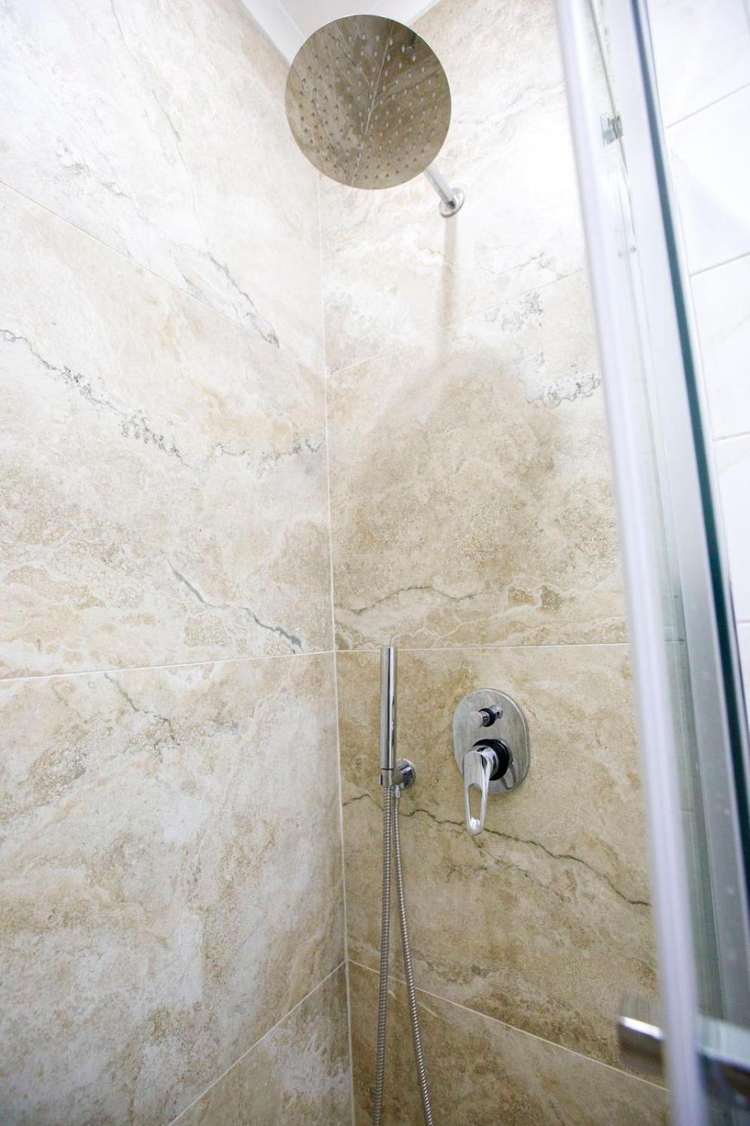B&B Le Stanze Di Aurora Naples Exterior photo